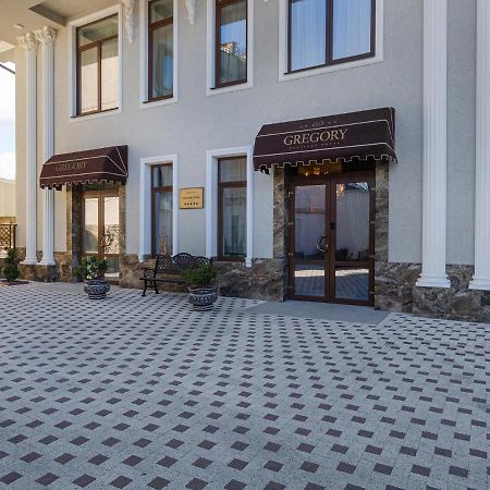 Gregory Boutique Hotel Chisinau Exterior photo The entrance of the hotel