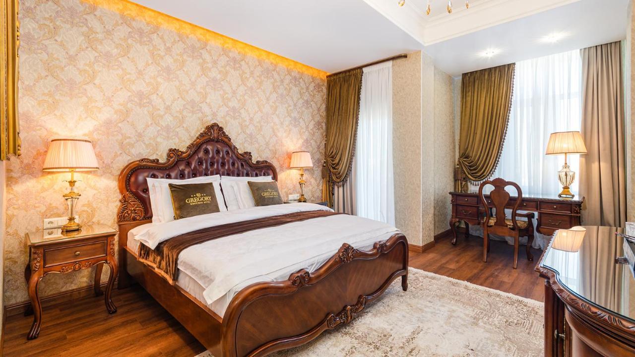 Gregory Boutique Hotel Chisinau Exterior photo A bedroom in the hotel