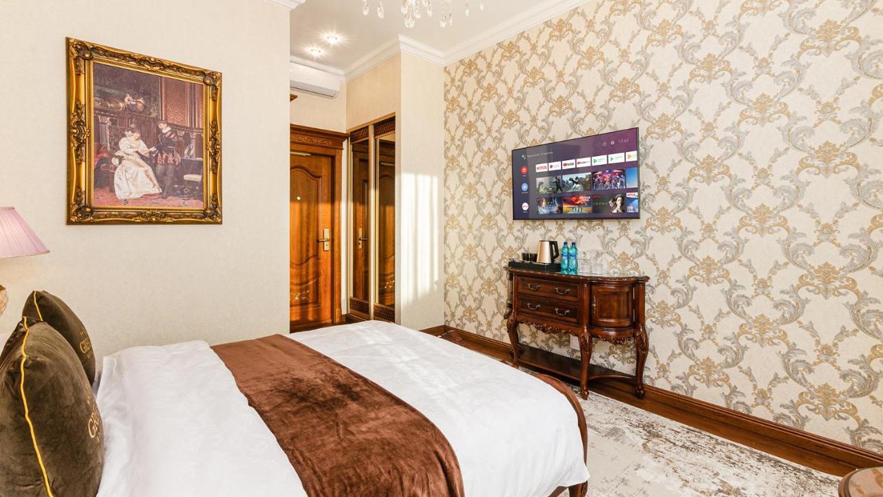 Gregory Boutique Hotel Chisinau Exterior photo A room at the hotel