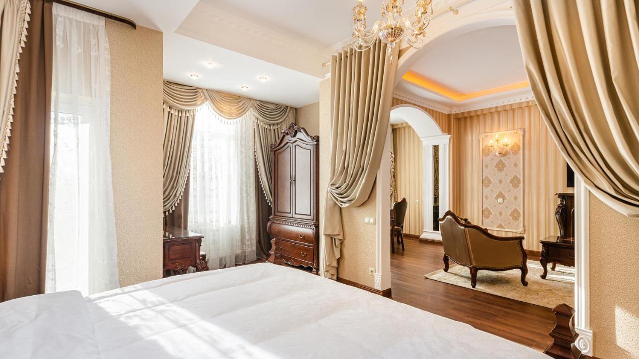 Gregory Boutique Hotel Chisinau Exterior photo A bedroom at the hotel
