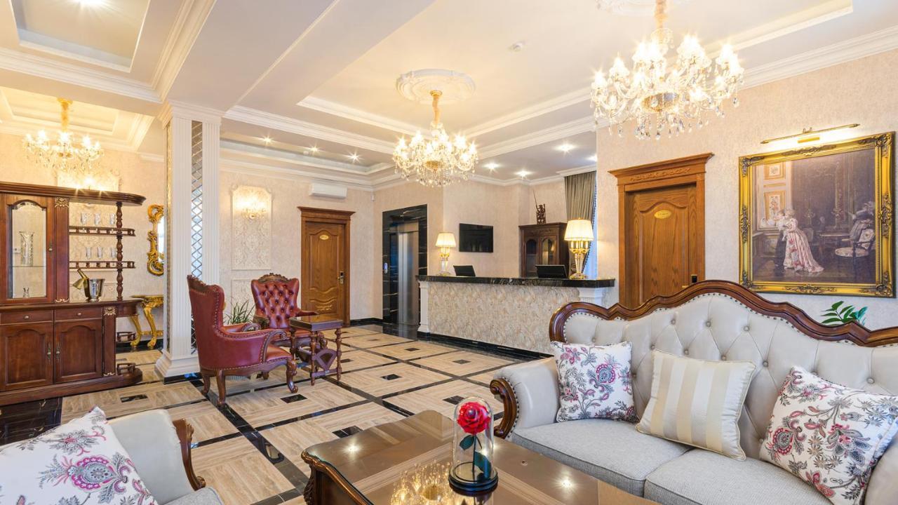 Gregory Boutique Hotel Chisinau Exterior photo Interior of the hotel